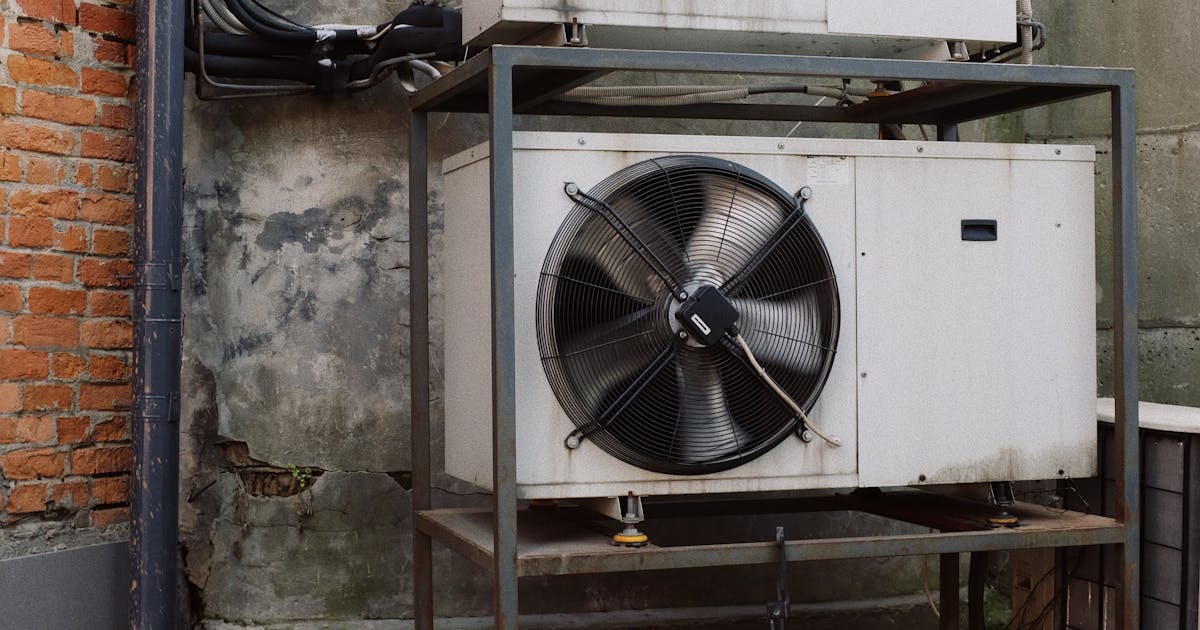 Montaj aer condiționat casă la sol - Ce trebuie să știi în 2026